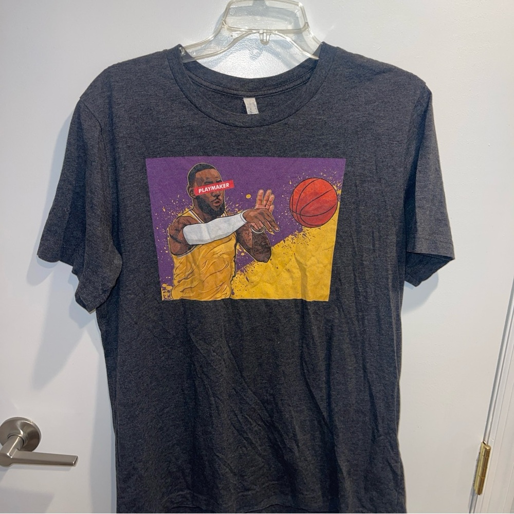 LeBron James tshirt SIZE L